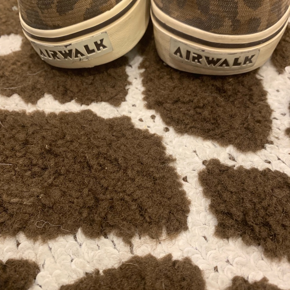 Shoes - Picture 3 of 3
